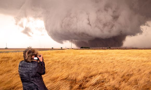 Storm chaser Martin Lisius release new documentary