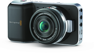 A black compact camera with a large 14mm aspheric lens and silver trim.